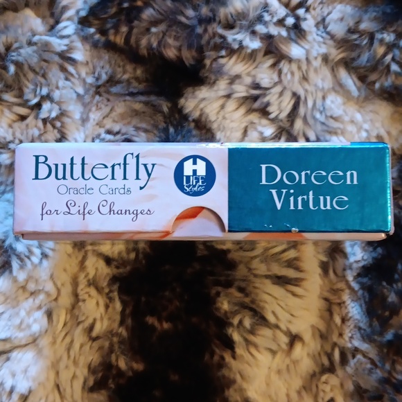 Butterfly oracle cards by Doreen Virtue - Picture 3 of 8